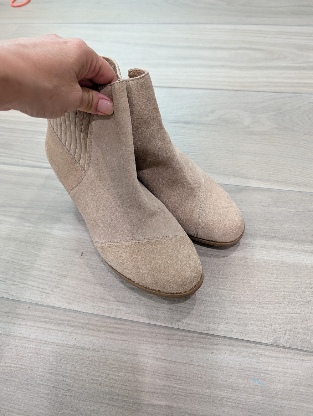Toms Taupe Wedge Ankle Bootie Size 6.5 - Picture 7 of 7